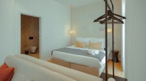 PEDRA DE SAL SUITE ROOM 10 00023